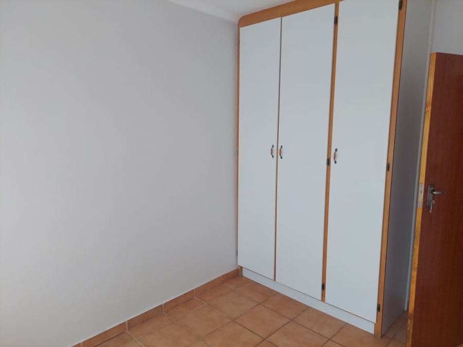 To Let 2 Bedroom Property for Rent in Meiringspark North West